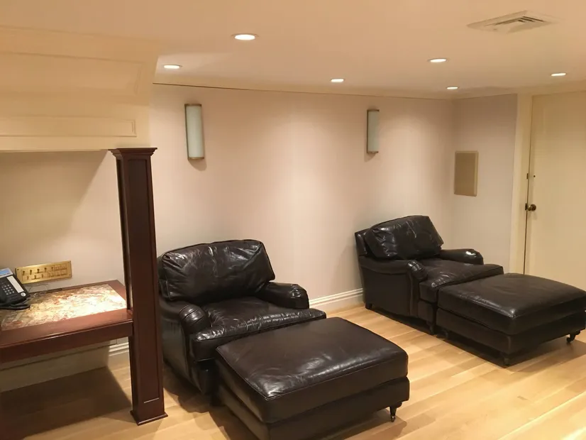 Home Theater Acoustic Fabric Wall in Off-White